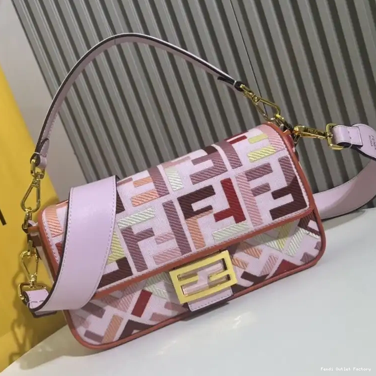 HOT FF Bag Medium In Multi Fendi Pink Baguette Motif Canvas 0507